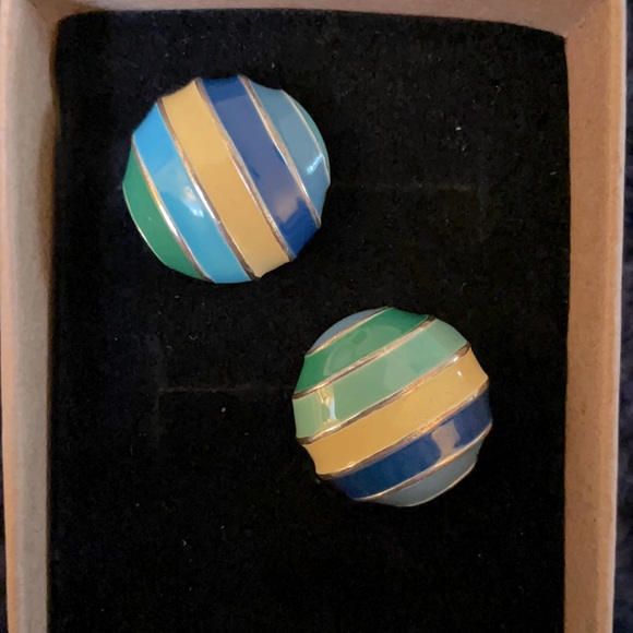 Vintage green/blue/yellow button pierced earrings - Picture 1 of 4